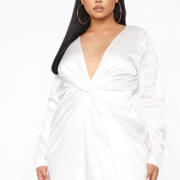FASHION NOVA SUGAR FREE CREAM SATIN DRESS SIZE 2XL - Picture 3 of 10